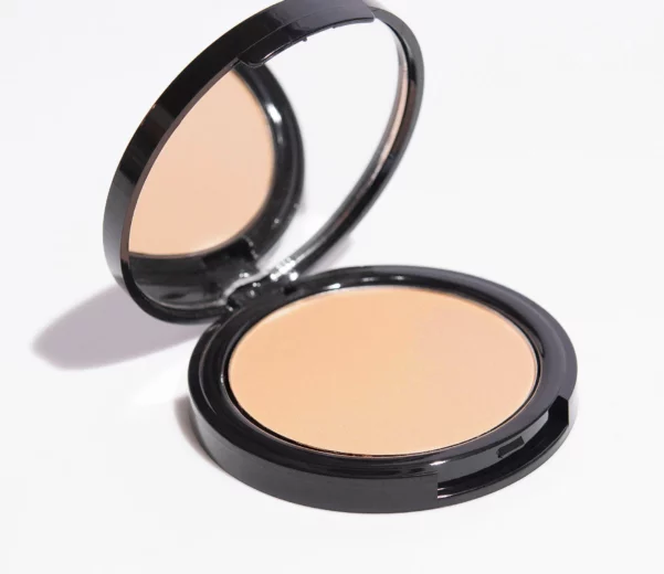 LIMELIGHT-Compact-Powder-02a-1-601x520